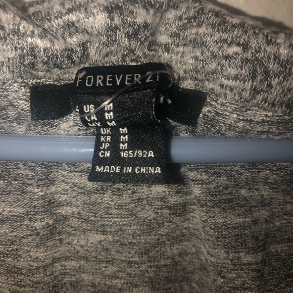 Grey off the shoulder - Picture 3 of 3